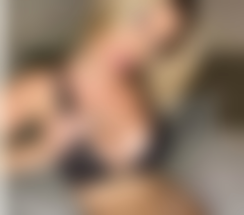 Escorts Cornwall Newquay - Cornwall - Photos for New Girl In Town! Full service Carmen